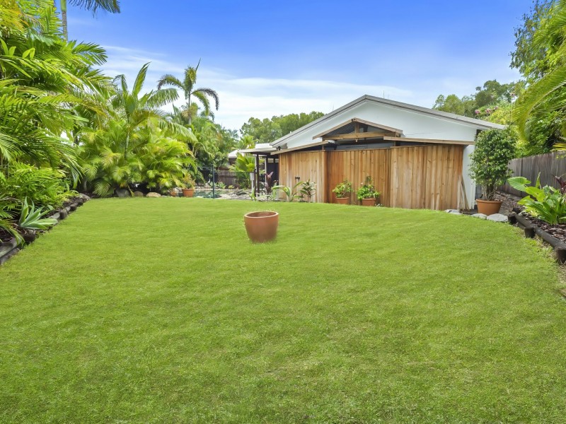 13 Ilse Cls, Clifton Beach QLD 4879