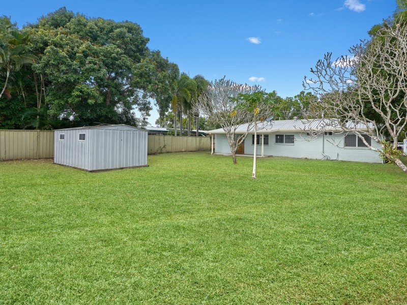 20 Golf Street, Yorkeys Knob QLD 4878
