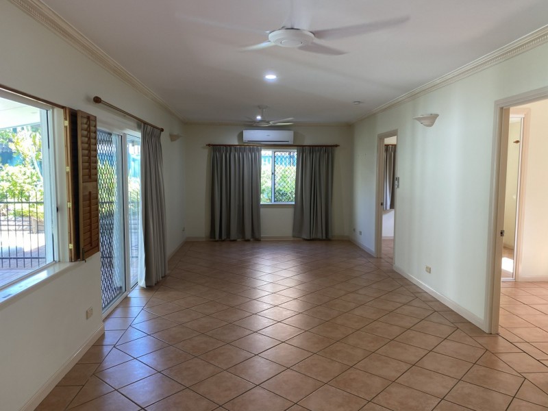 1 Toolong Close, Smithfield QLD 4878
