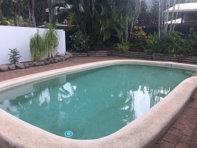 1 Toolong Close, Smithfield QLD 4878