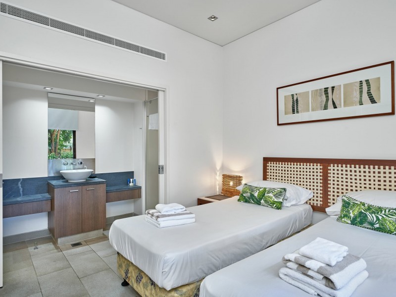 103/5 Triton Street, Palm Cove QLD 4879