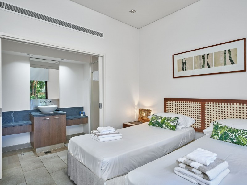 103/5 Triton Street, Palm Cove QLD 4879