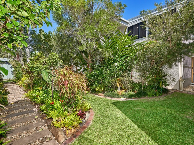 51 Satellite Street, Clifton Beach QLD 4879