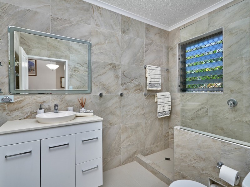 51 Satellite Street, Clifton Beach QLD 4879