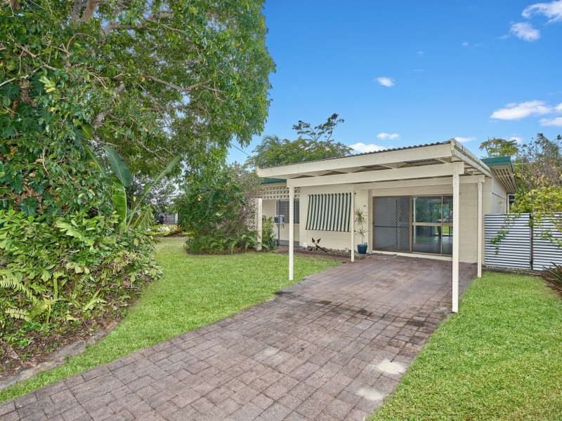 48 Clinton Street, Yorkeys Knob QLD 4878