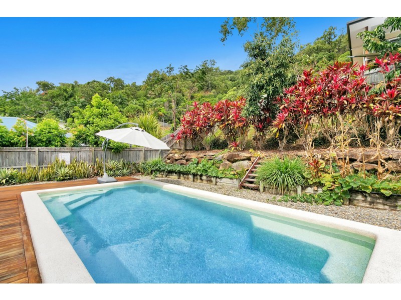 5 Savaii Close, Palm Cove QLD 4879