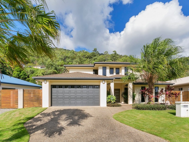 5 Savaii Close, Palm Cove QLD 4879