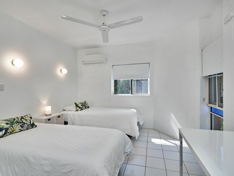 4/79 Arlington Esp, Clifton Beach QLD 4879