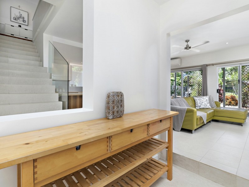 37 Moore Street, Trinity Beach QLD 4879