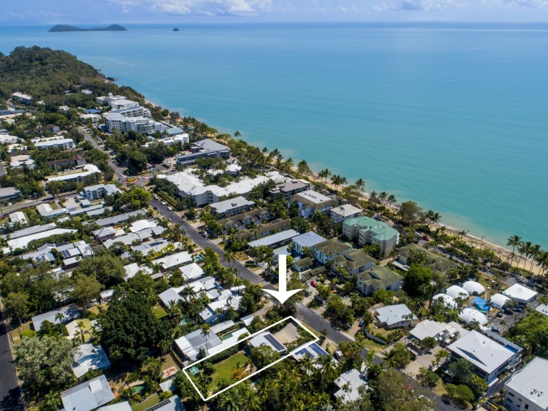 37 Moore Street, Trinity Beach QLD 4879