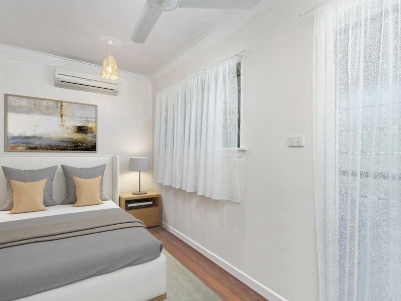 37 Moore Street, Trinity Beach QLD 4879