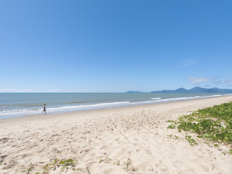 1/527-529 Varley Street, Yorkeys Knob QLD 4878