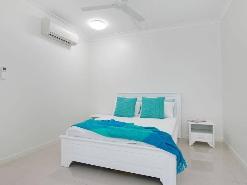 10/35-41 Upolu Esplanade, Clifton Beach QLD 4879