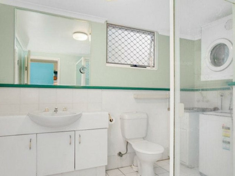 30/1-19 Poinciana Street, Holloways Beach QLD 4878