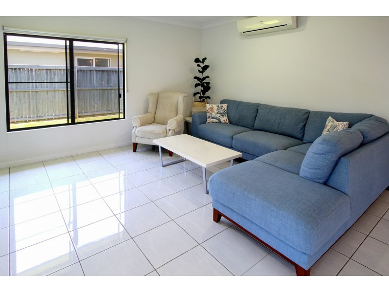 7 Midship St, Trinity Beach QLD 4879