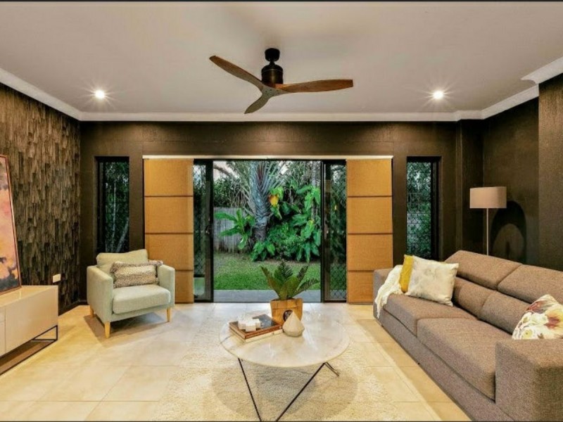 15 Norfolk Circuit, Redlynch QLD 4870
