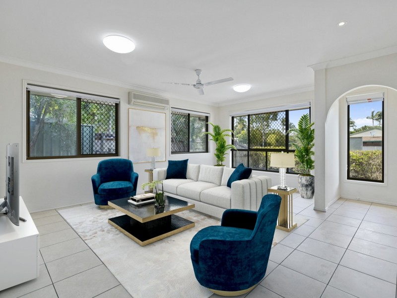 12 Tee Street, Yorkeys Knob QLD 4878