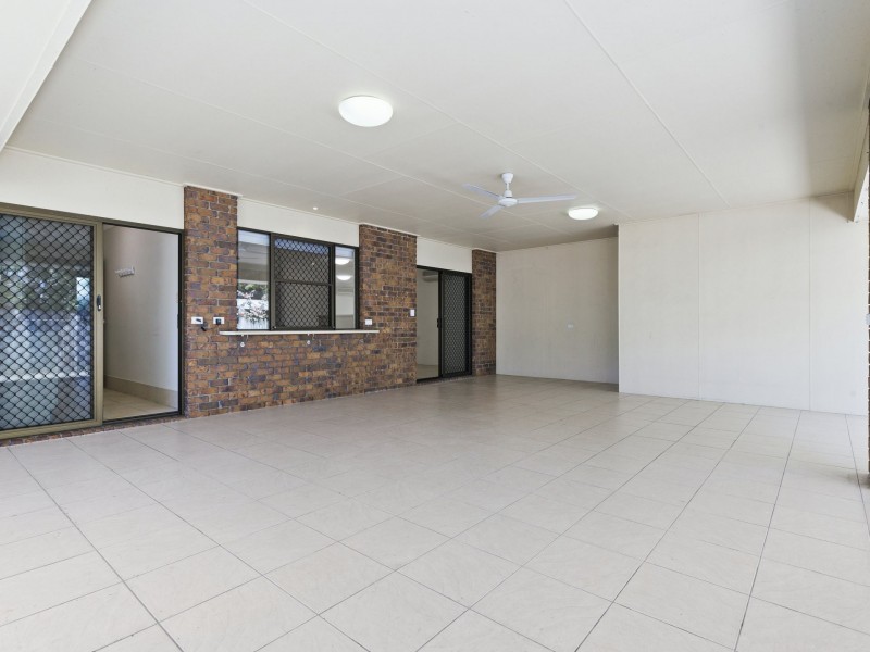 12 Tee Street, Yorkeys Knob QLD 4878