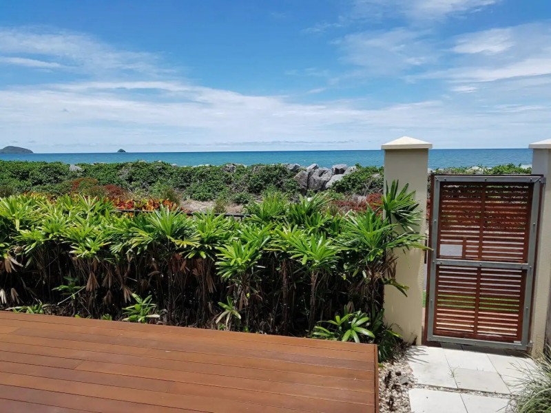 11/5-7 Arlington Esplanade, Clifton Beach QLD 4879