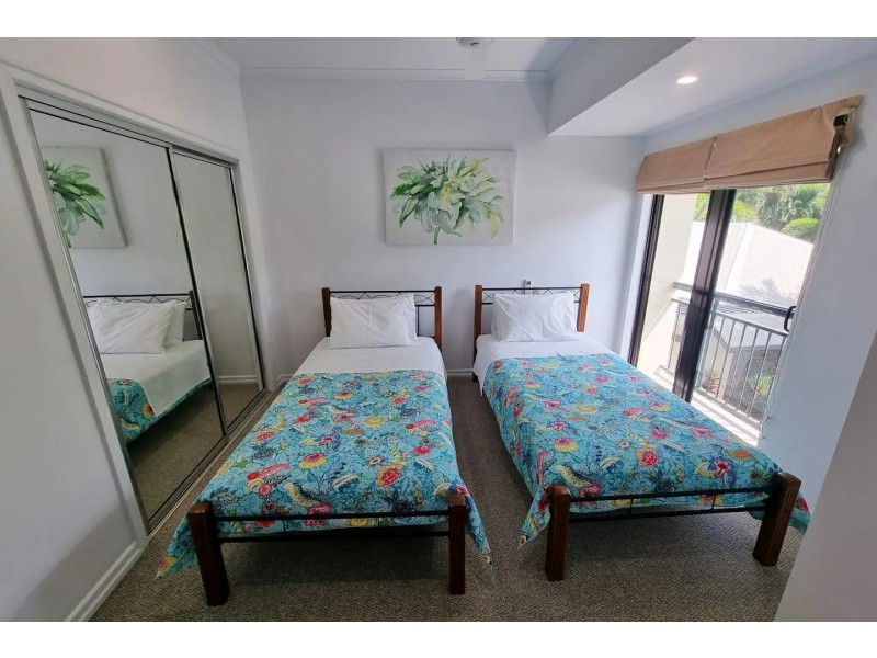 11/5-7 Arlington Esplanade, Clifton Beach QLD 4879