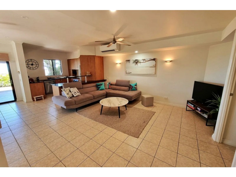 11/5-7 Arlington Esplanade, Clifton Beach QLD 4879