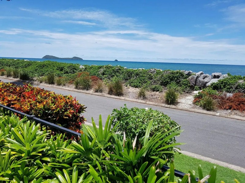 11/5-7 Arlington Esplanade, Clifton Beach QLD 4879