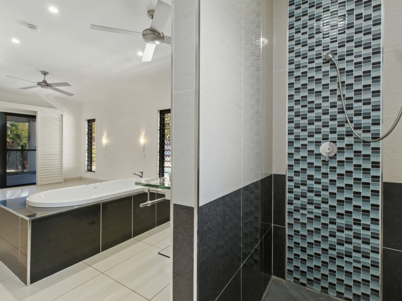 24 Iridescent Drive, Trinity Park QLD 4879