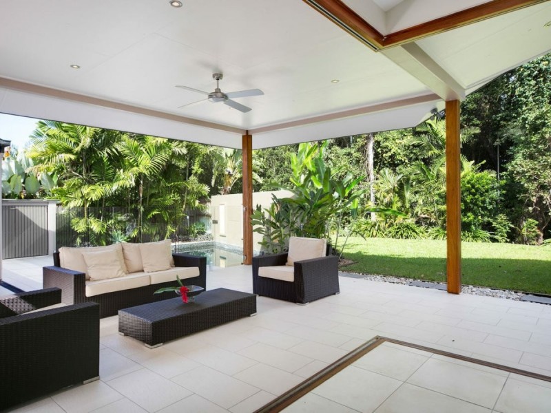 21 Aurelia Rd, Palm Cove QLD 4879