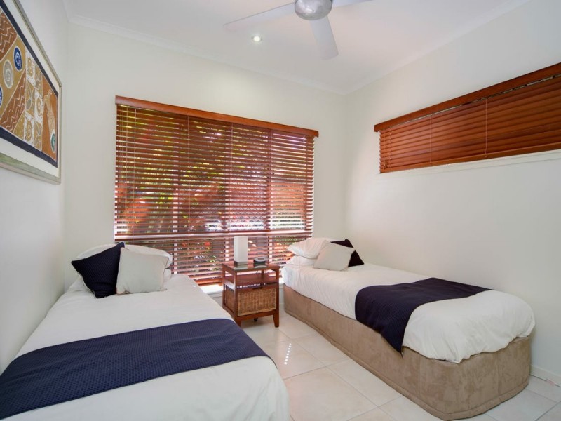 21 Aurelia Rd, Palm Cove QLD 4879