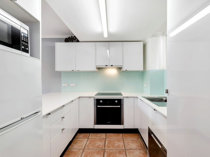 Unit 328/305-341 Coral Coast Drive, Palm Cove QLD 4879