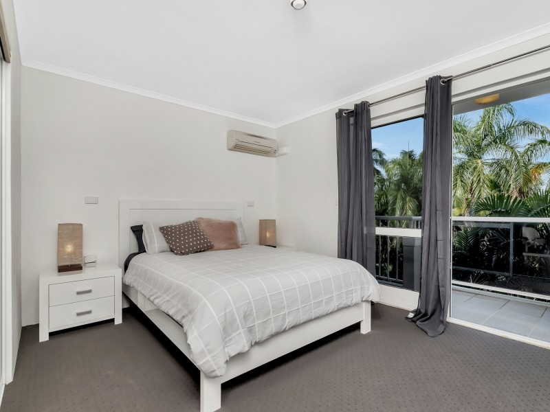Unit 328/305-341 Coral Coast Drive, Palm Cove QLD 4879