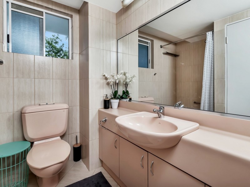Unit 328/305-341 Coral Coast Drive, Palm Cove QLD 4879
