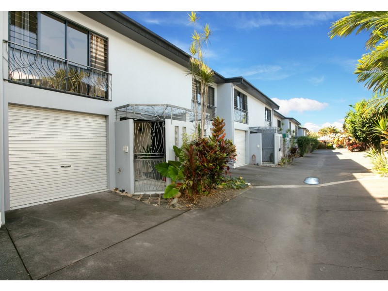 20/22-24 Oyster Court, Trinity Beach QLD 4879