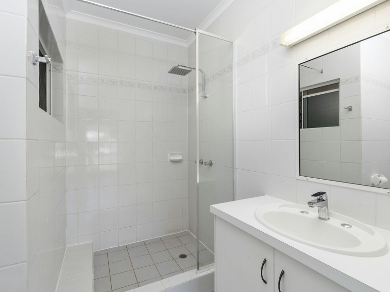 36 Cheviot St, Smithfield QLD 4878