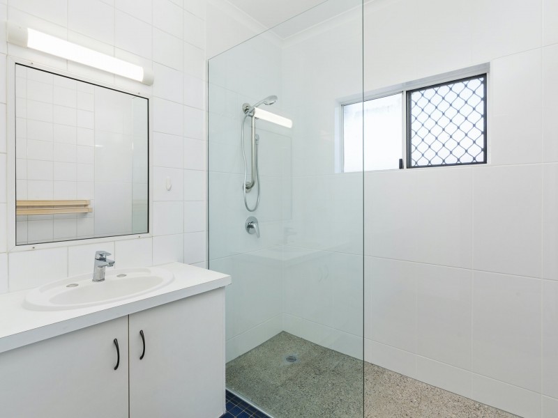 36 Cheviot St, Smithfield QLD 4878