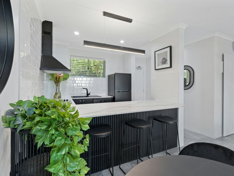 102/305-341 Coral Coast Drive, Palm Cove QLD 4879