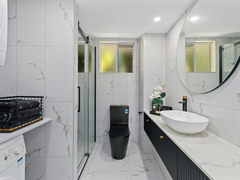 102/305-341 Coral Coast Drive, Palm Cove QLD 4879