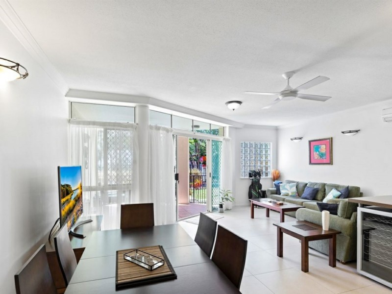 1/27 Sims Esplanade, Yorkeys Knob QLD 4878