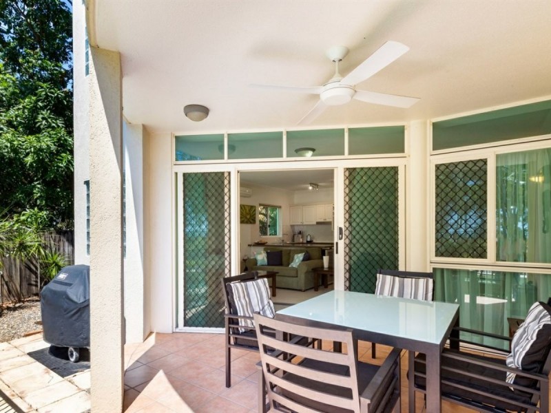 1/27 Sims Esplanade, Yorkeys Knob QLD 4878