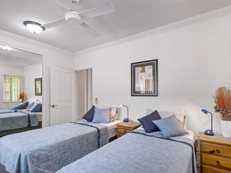 1/27 Sims Esplanade, Yorkeys Knob QLD 4878