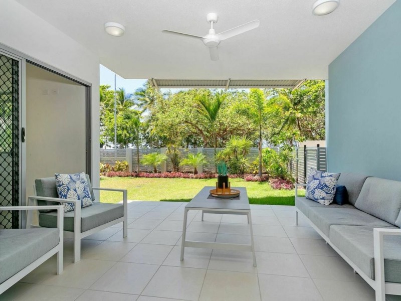 4/43-45 Sims Esplanade, Yorkeys Knob QLD 4878