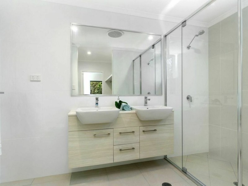 8/43-45 Sims Esplanade, Yorkeys Knob QLD 4878