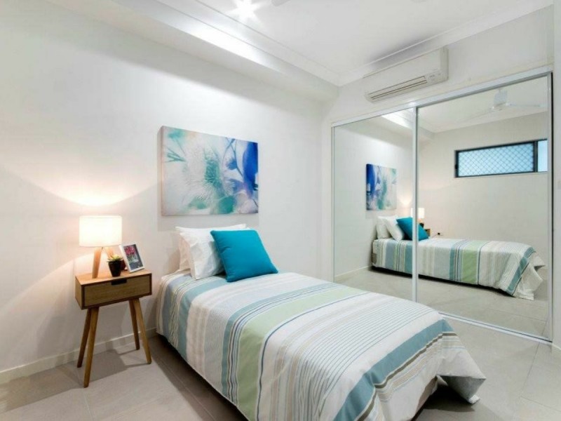 8/43-45 Sims Esplanade, Yorkeys Knob QLD 4878