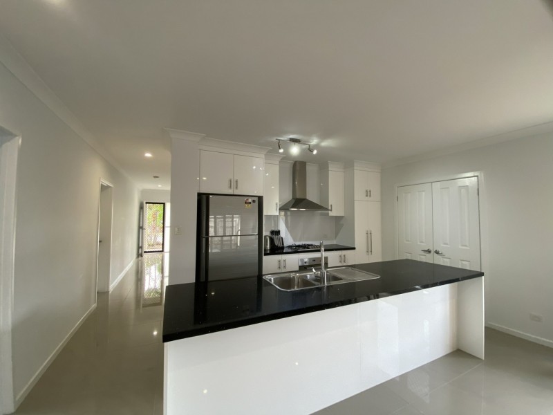 9 The Avenue, Trinity Park QLD 4879