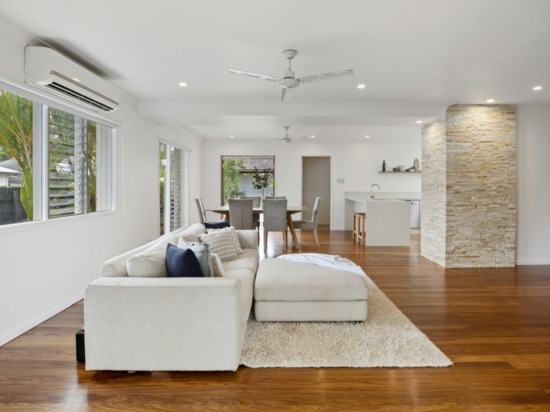 57 Arlington Esplanade, Clifton Beach QLD 4879