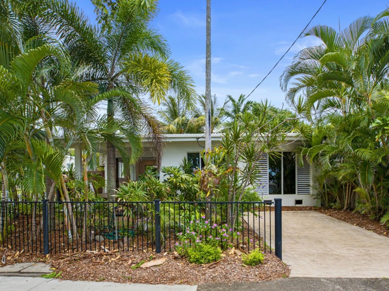 57 Arlington Esplanade, Clifton Beach QLD 4879