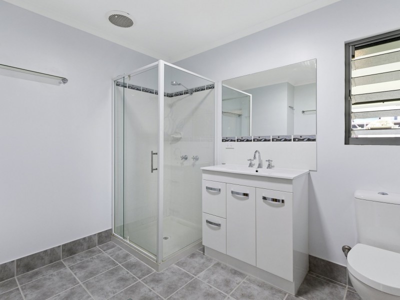 24 Tee Street, Yorkeys Knob QLD 4878