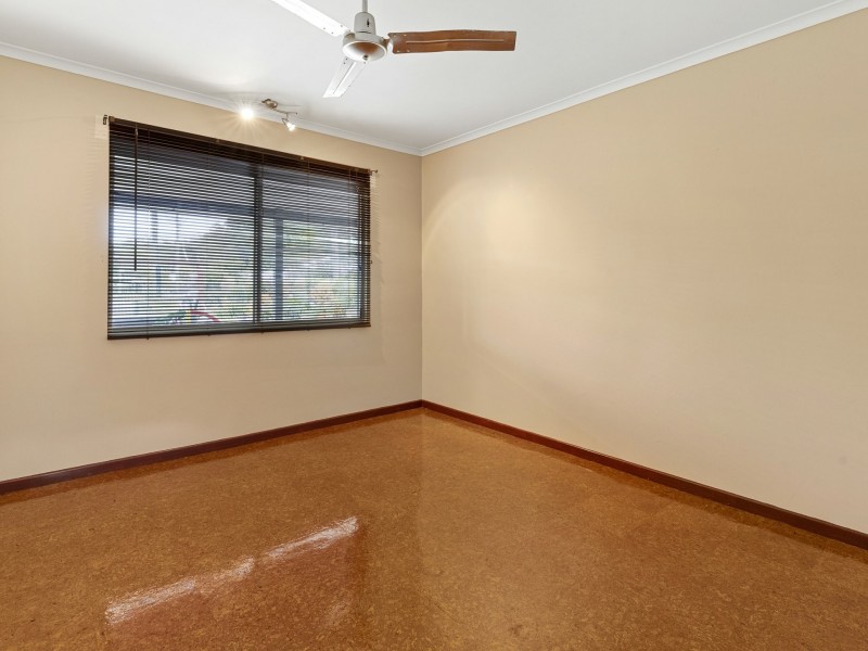 24 Tee Street, Yorkeys Knob QLD 4878