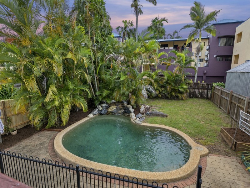 16 Clare Street, Parramatta Park QLD 4870