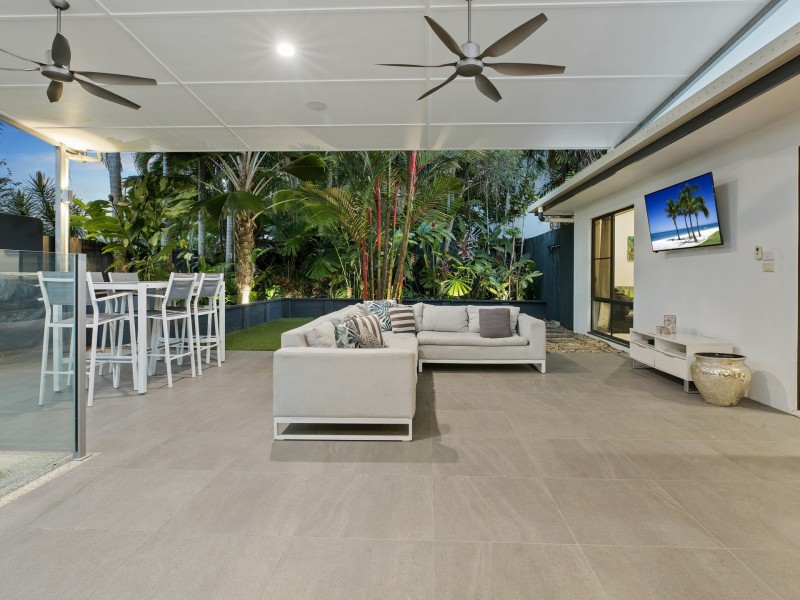 3 Saunders Court, Clifton Beach QLD 4879